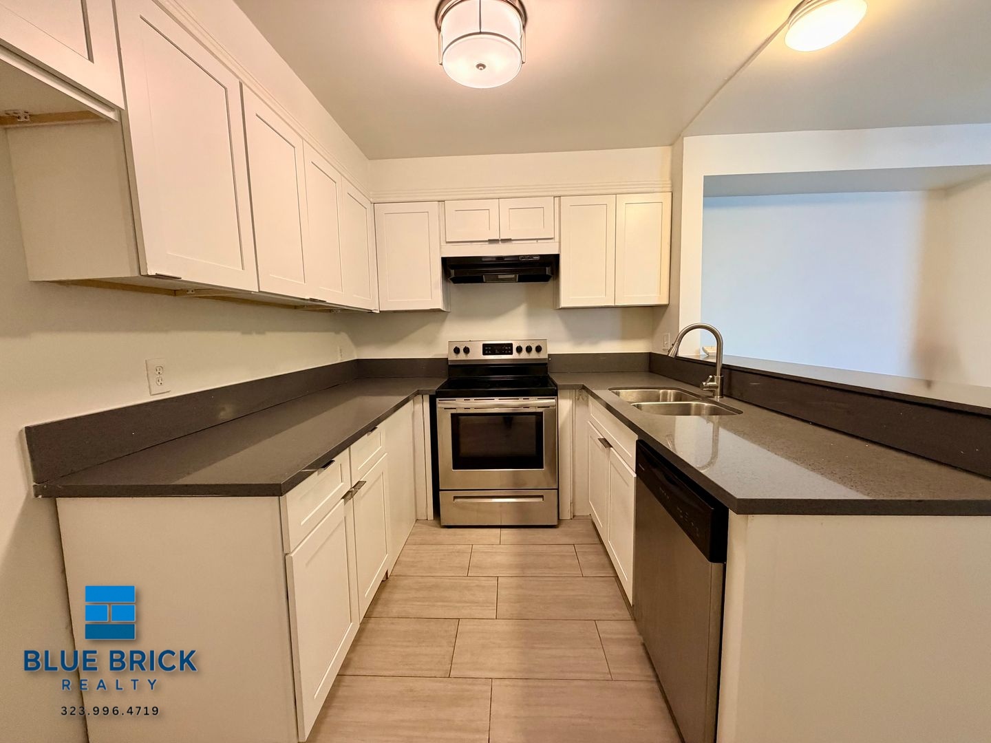 Valley Village Condo: 12325 Chandler Blvd