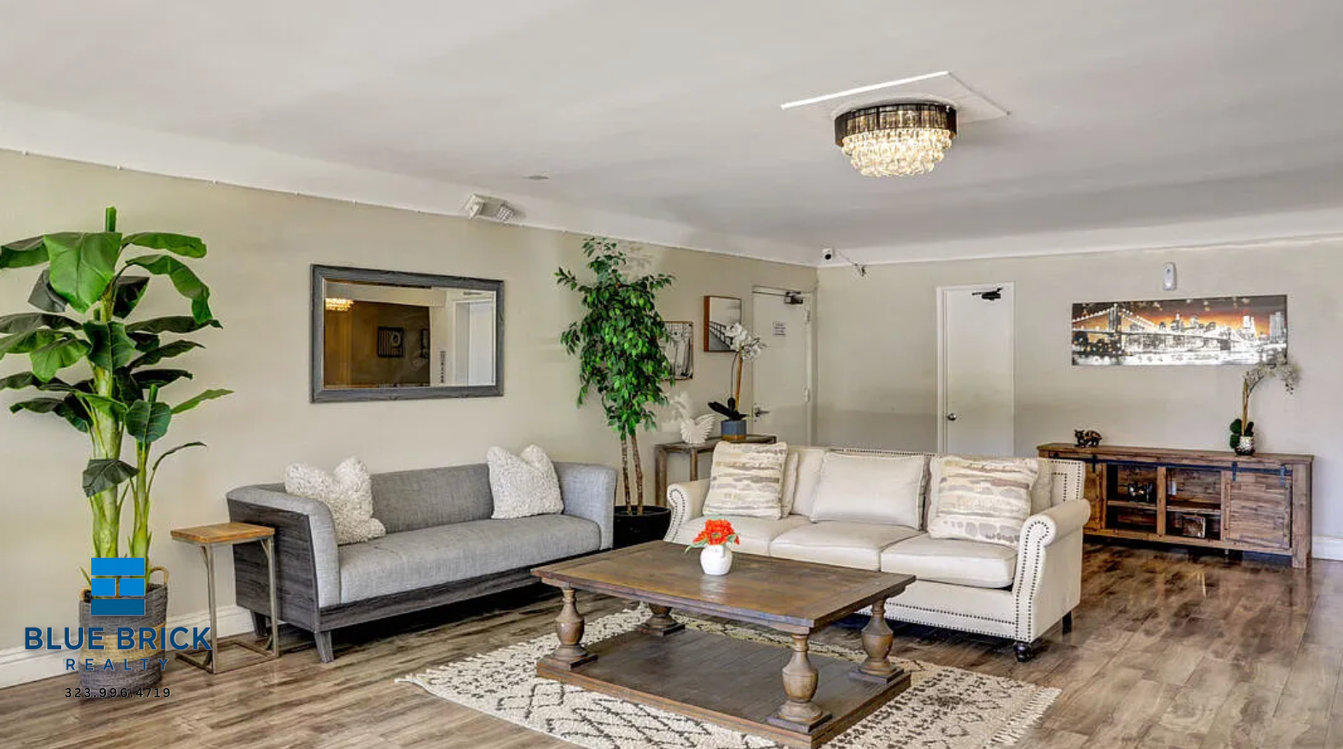Valley Village Condo: 12325 Chandler Blvd
