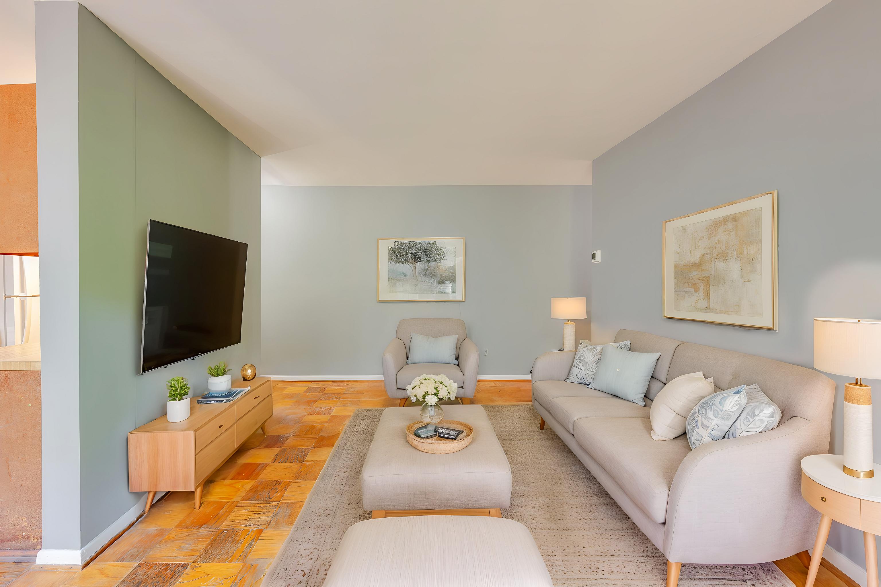 Washington Condo: 3433 Mount Pleasant St NW Apt 302