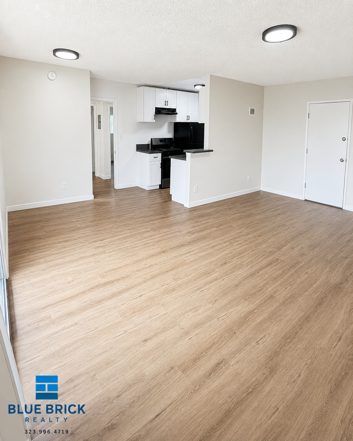 North Hollywood Condo: 13238 Vanowen St