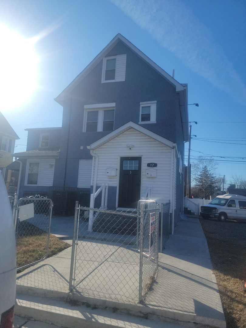 Baltimore Condo: 17 West Talbott Street