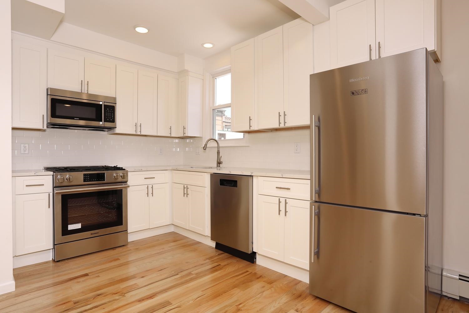 Hoboken Condo: 413 JEFFERSON St