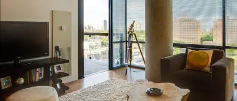 Chicago Condo: 1499 N Dayton St