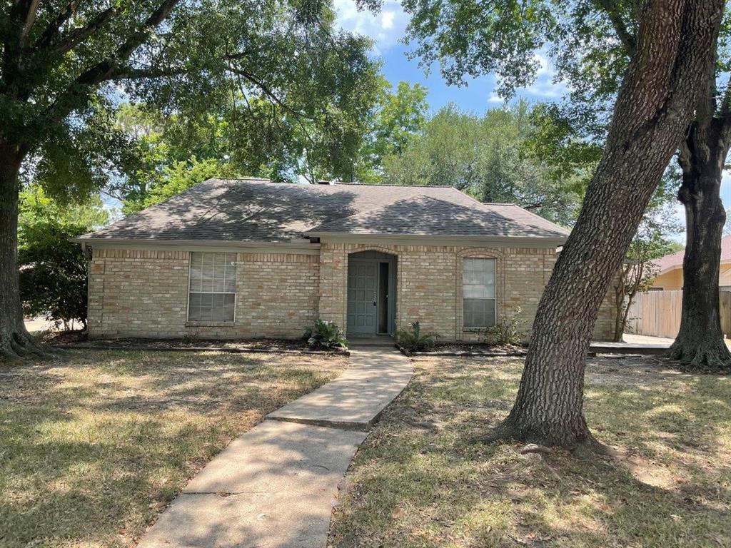 Houston Condo: 15023 Rigdale St