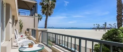 Long Beach Condo: 850 E Ocean Blvd
