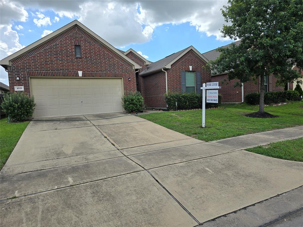 Houston Condo: 4919 Lattimore Crk Dr
