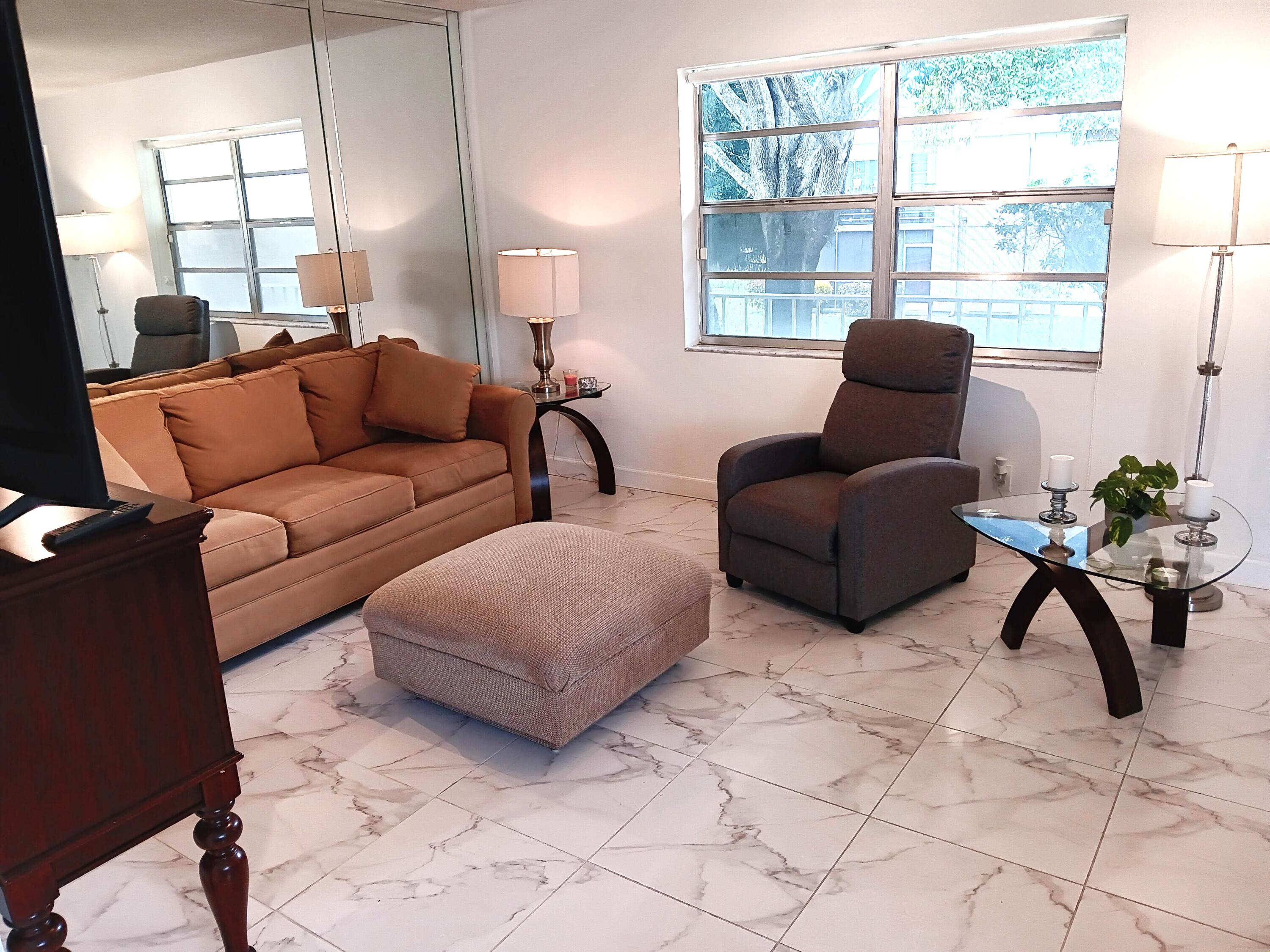 Delray Beach Condo: 513 Capri K
