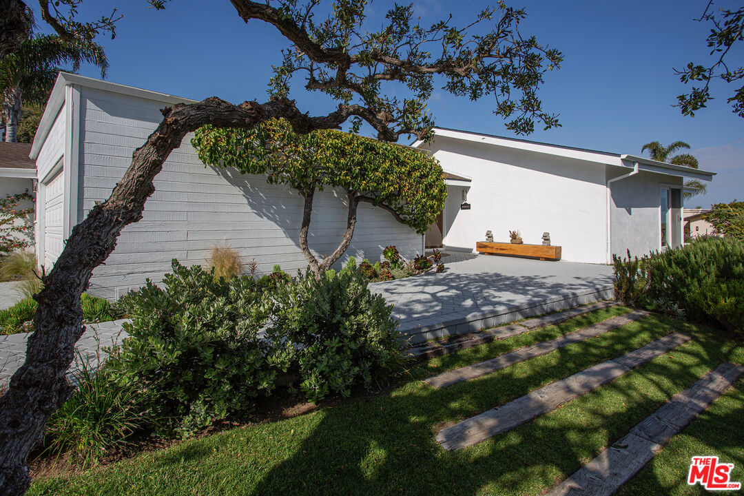 Malibu Condo: 20521 ROCA CHICA DR