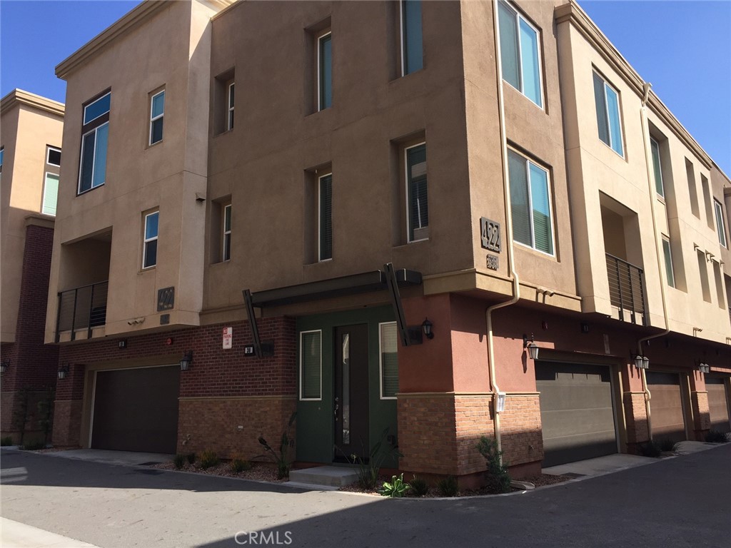 Glendora Condo: 422 West Rte 66