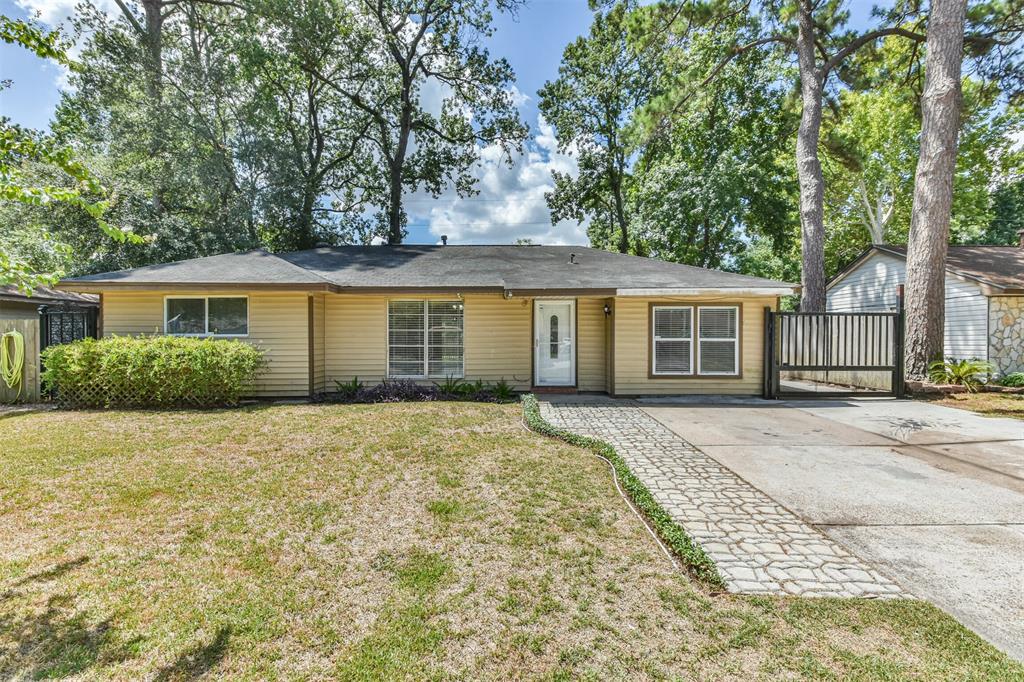 Humble Condo: 7106 Pinetex Dr