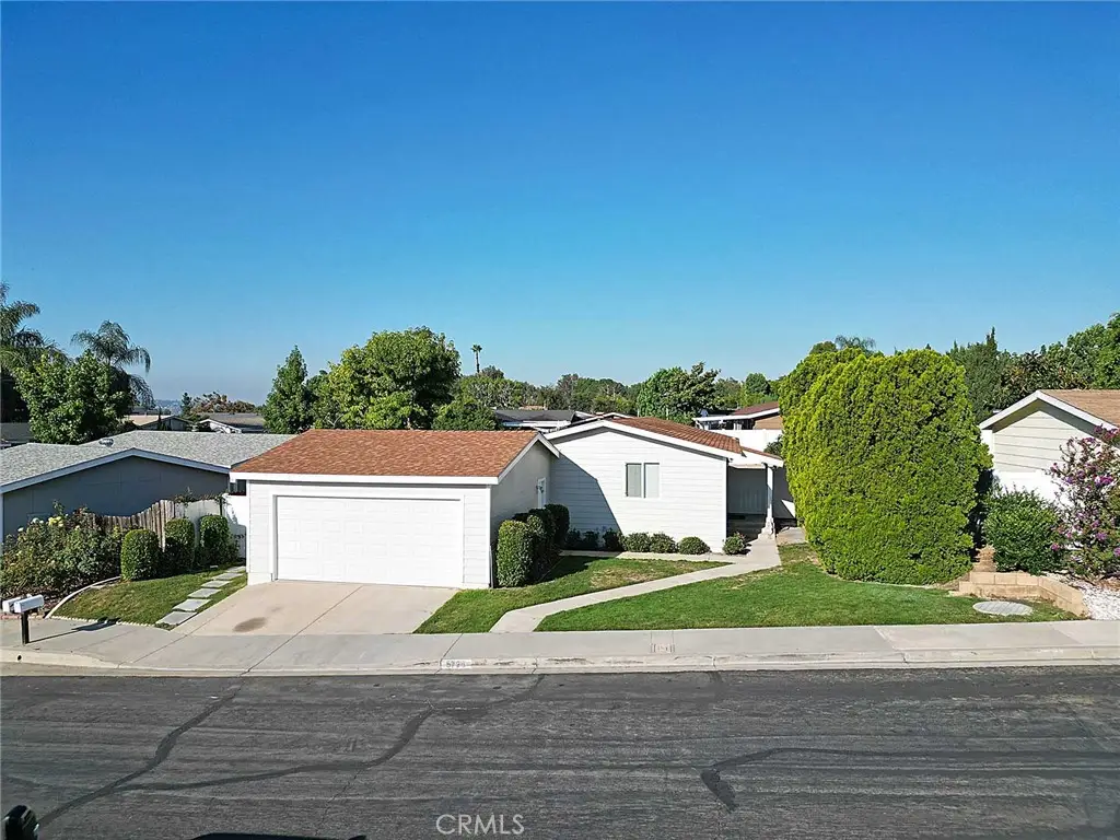 Yorba Linda Condo: 5725 Clearwater Dr