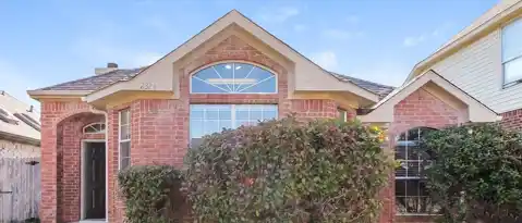 Mesquite Condo: 2324 Browning Dr
