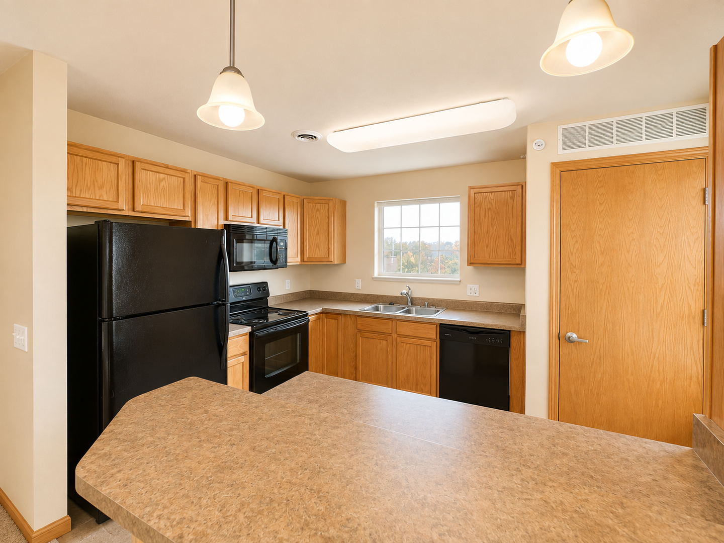 Sun Prairie Apartment: 188 Cannery Pl