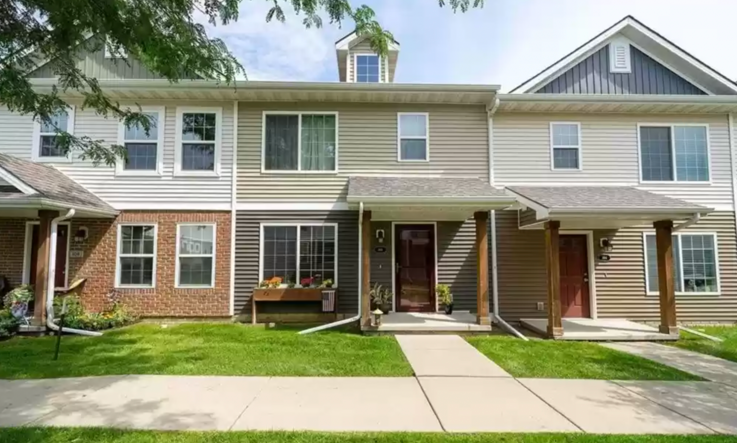 West Des Moines Townhome: 9055 Coneflower St