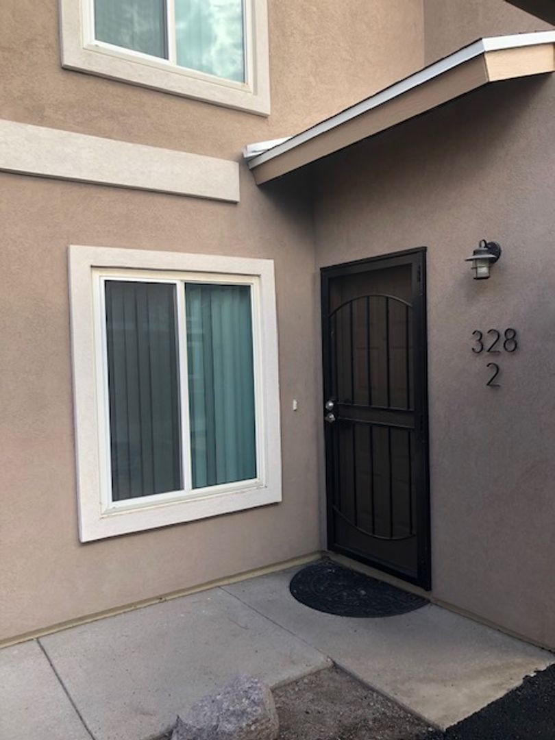Tucson Condo: 328 E Limberlost