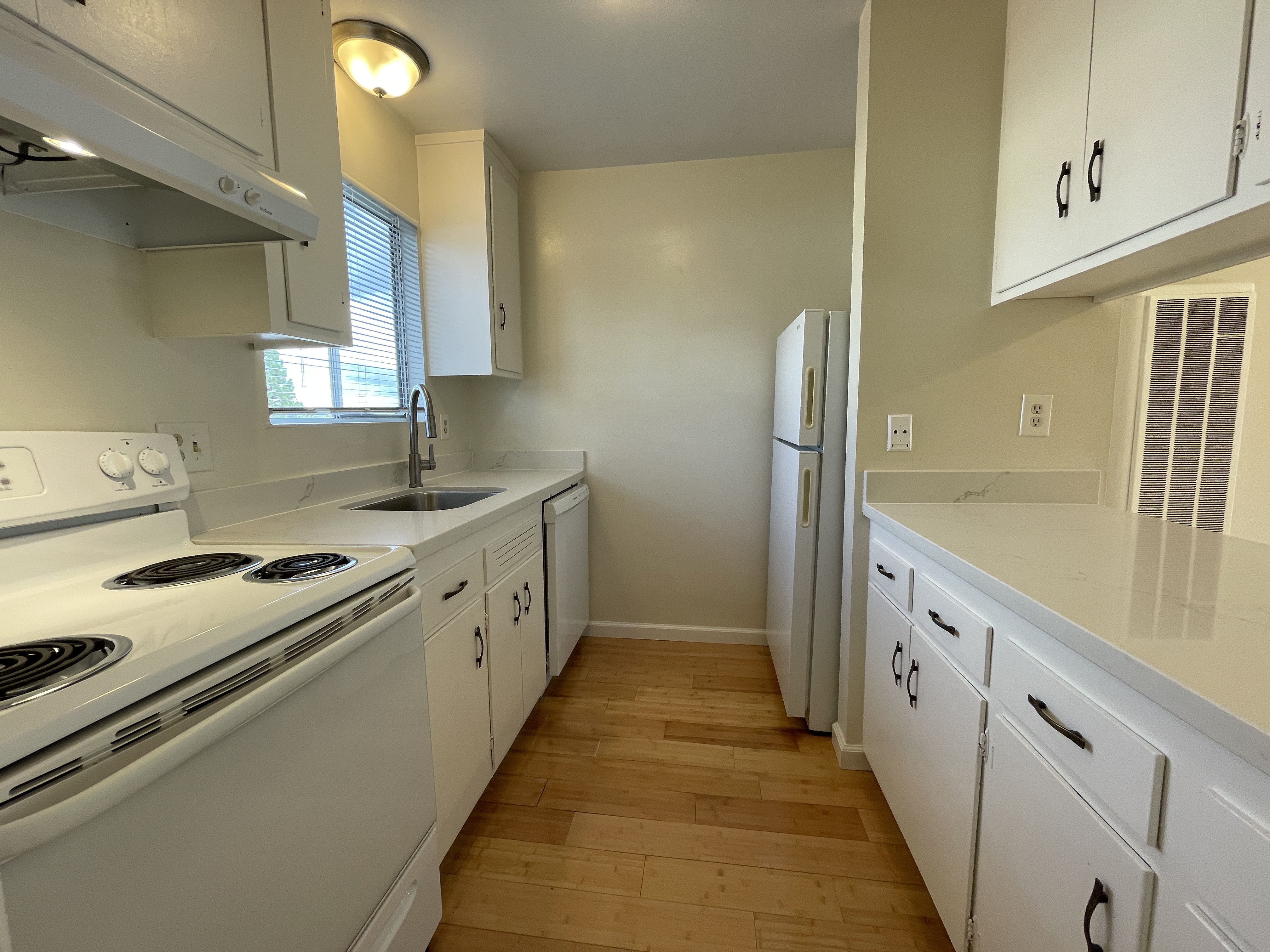 Walnut Creek Condo: 1162 Saranap Avenue