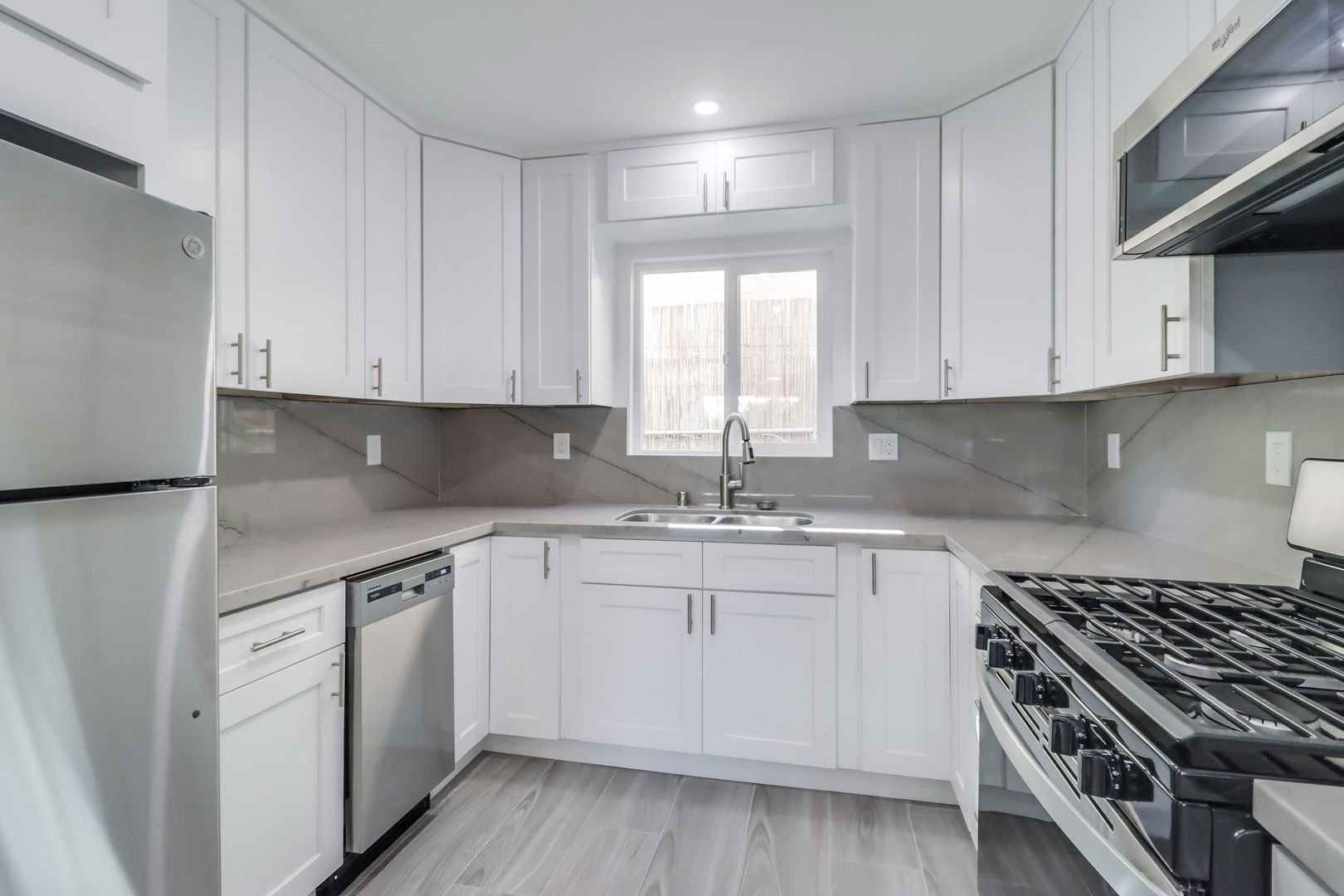 San Diego Condo: 4840 Del Monte Avenue -