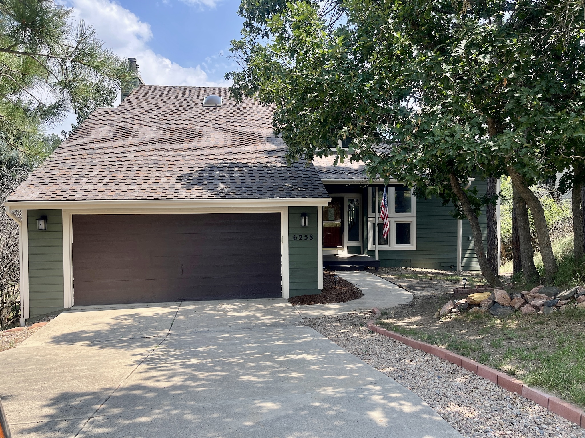 Parker House: 6258 Powell Rd