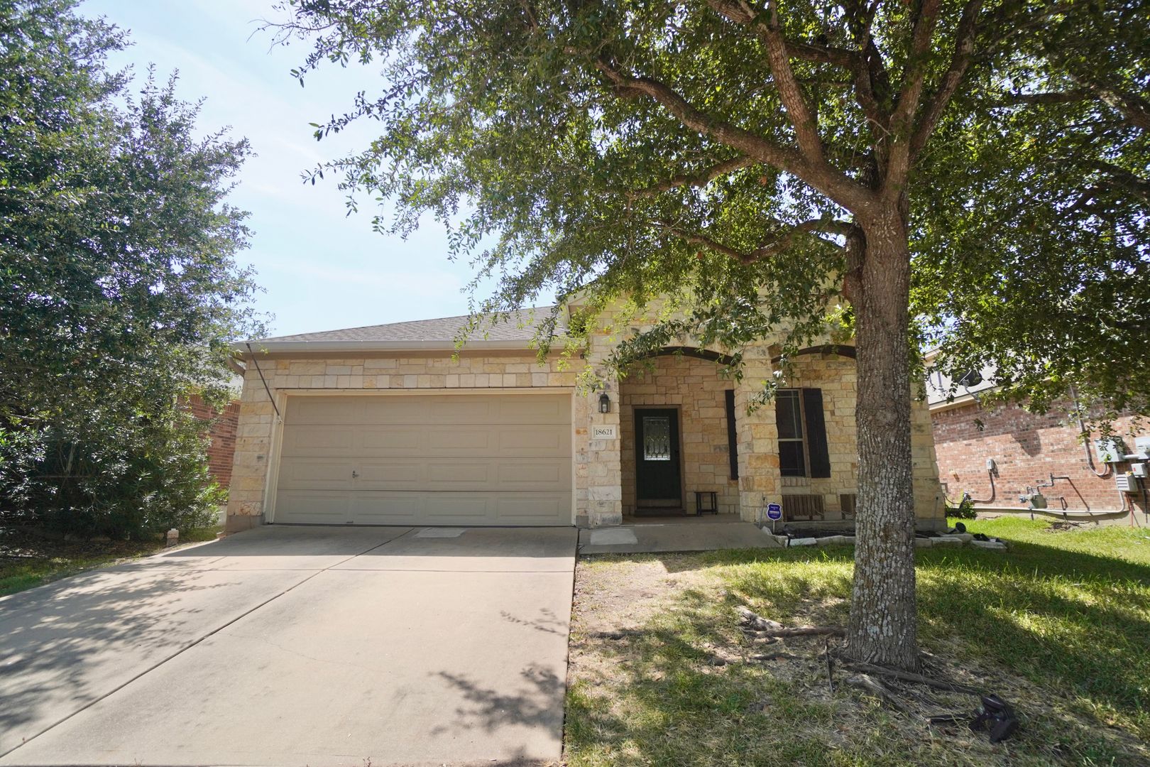 Pflugerville House: 18621 Dry Pond Drive