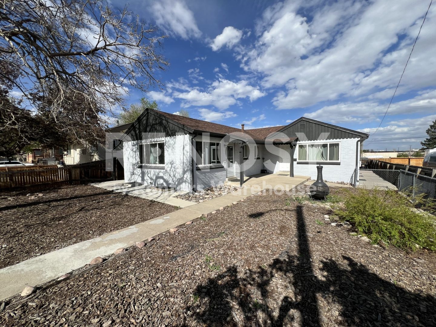 Denver House: 342 S Alcott St