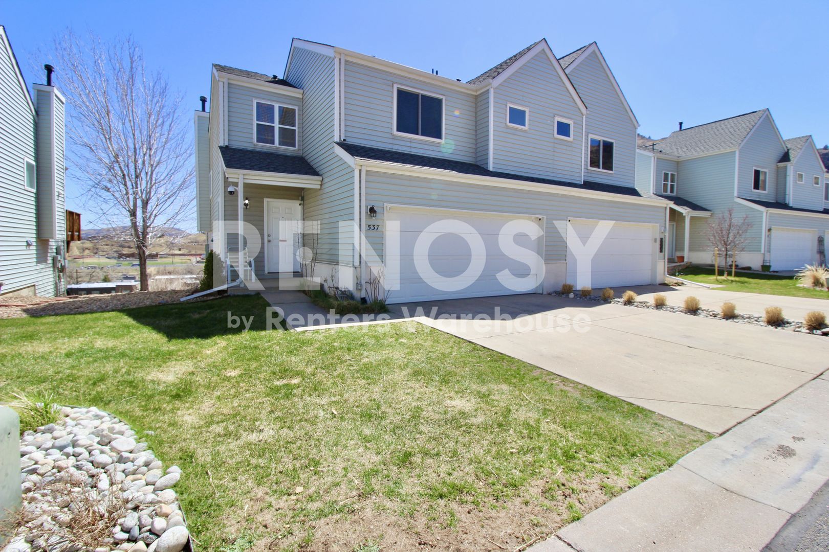 Golden House: 537 Canyon View Dr
