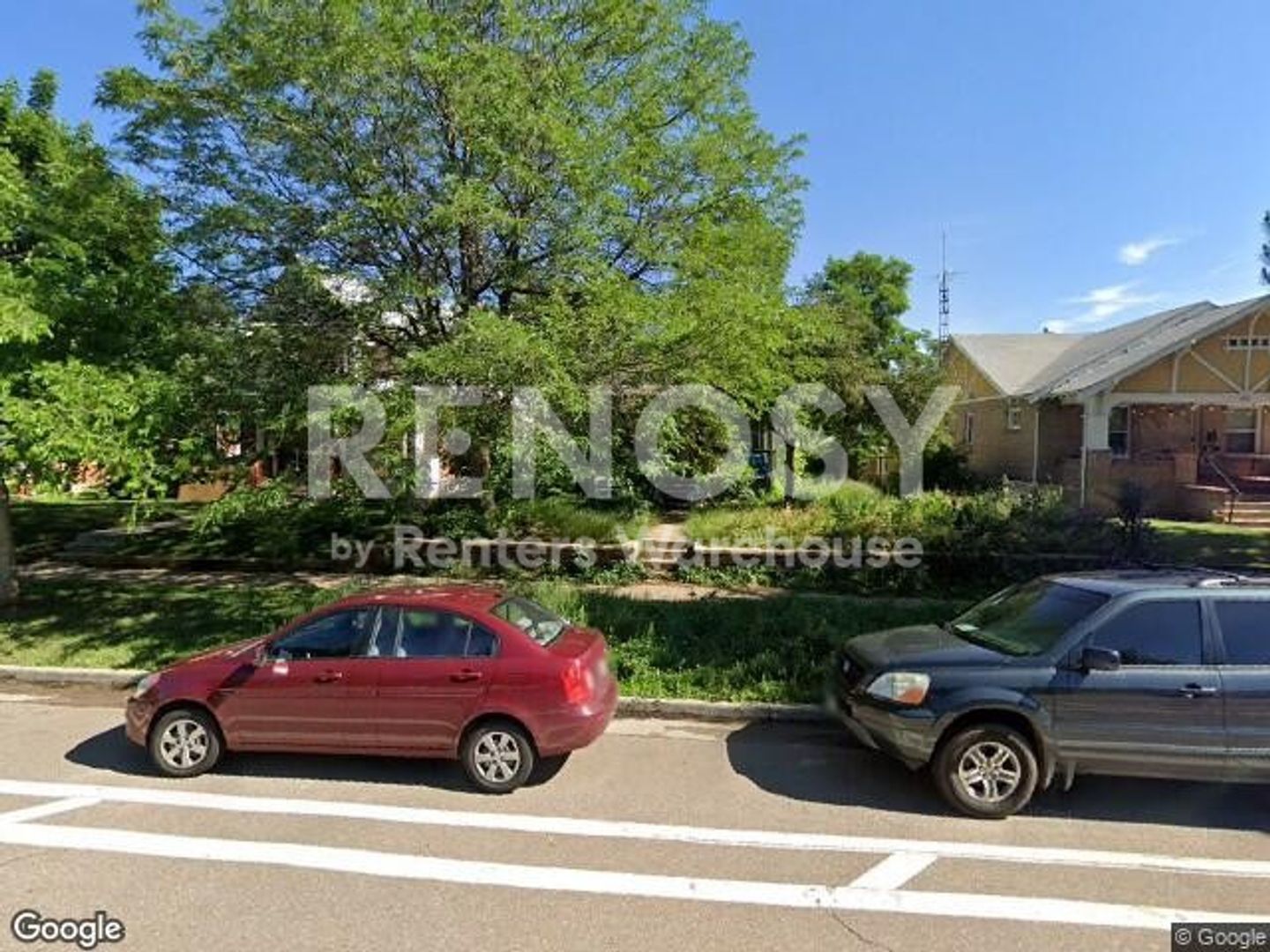 Boulder House: 959 University Ave