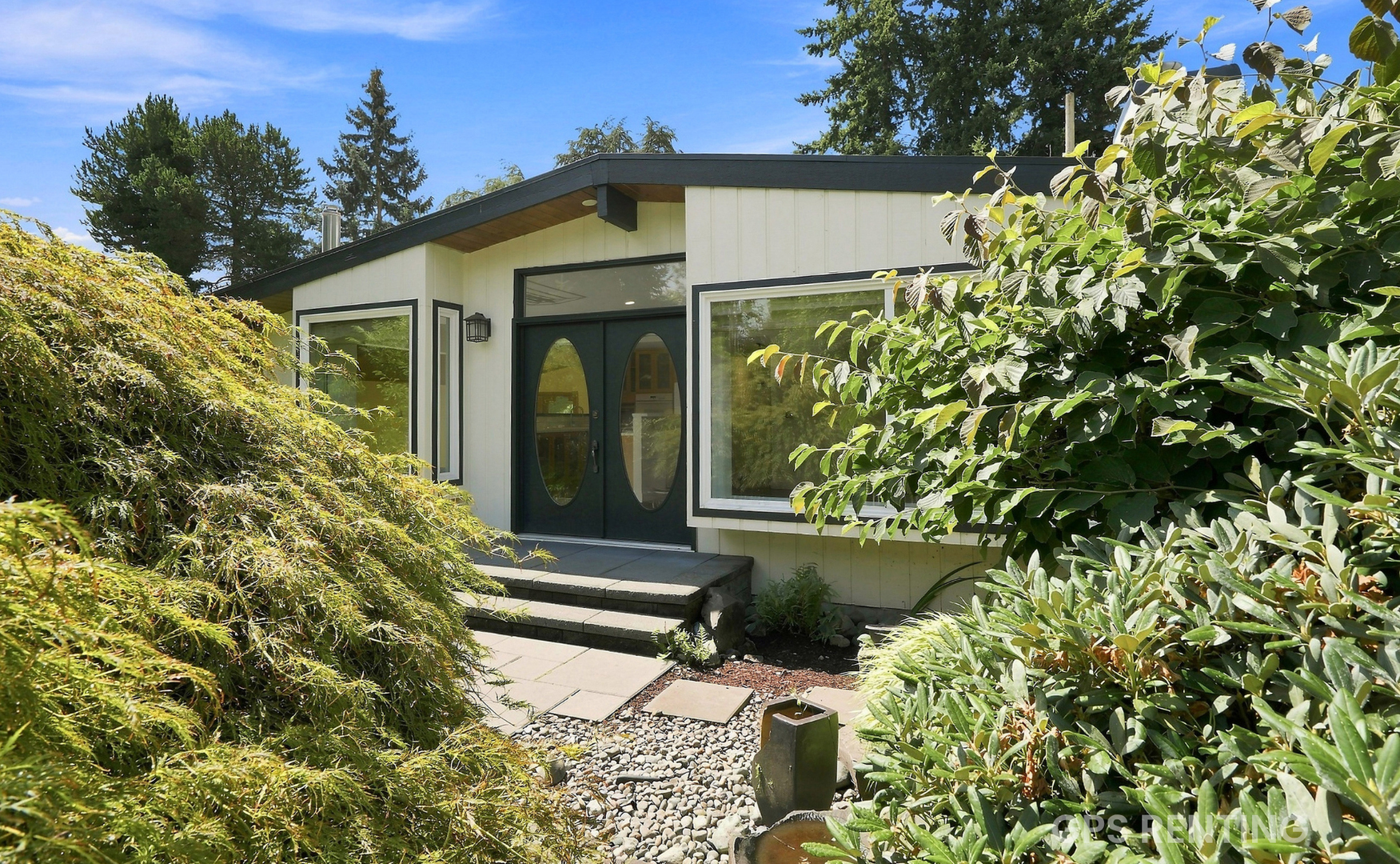 Lake Forest Park House: 17224 Beach Drive NE,