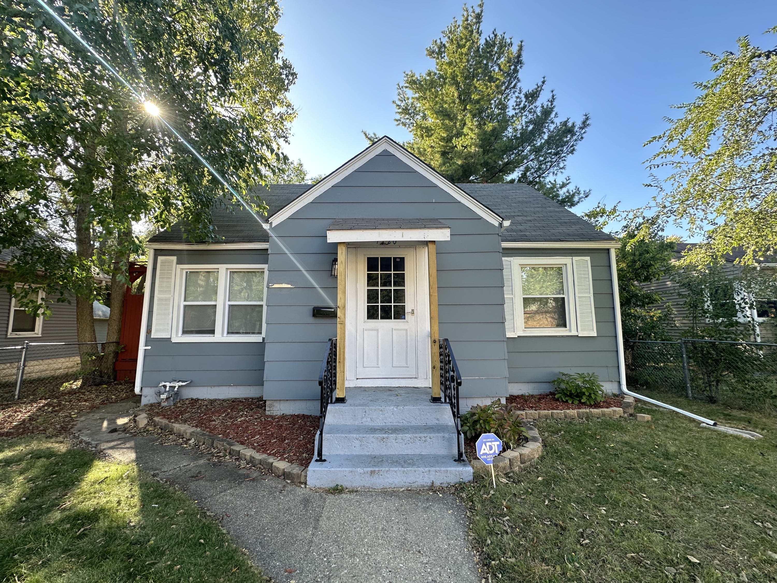 Rockford House: 1720 Kilburn Ave