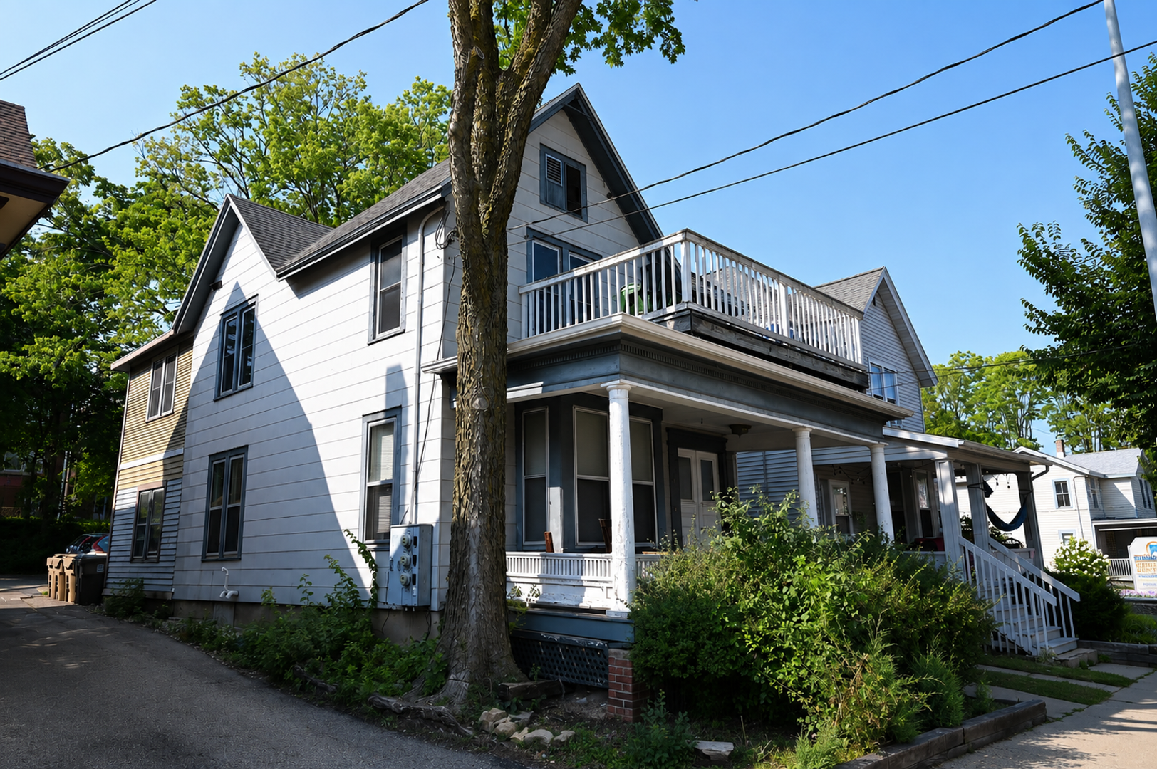 Madison Condo: 114 E Johnson Street