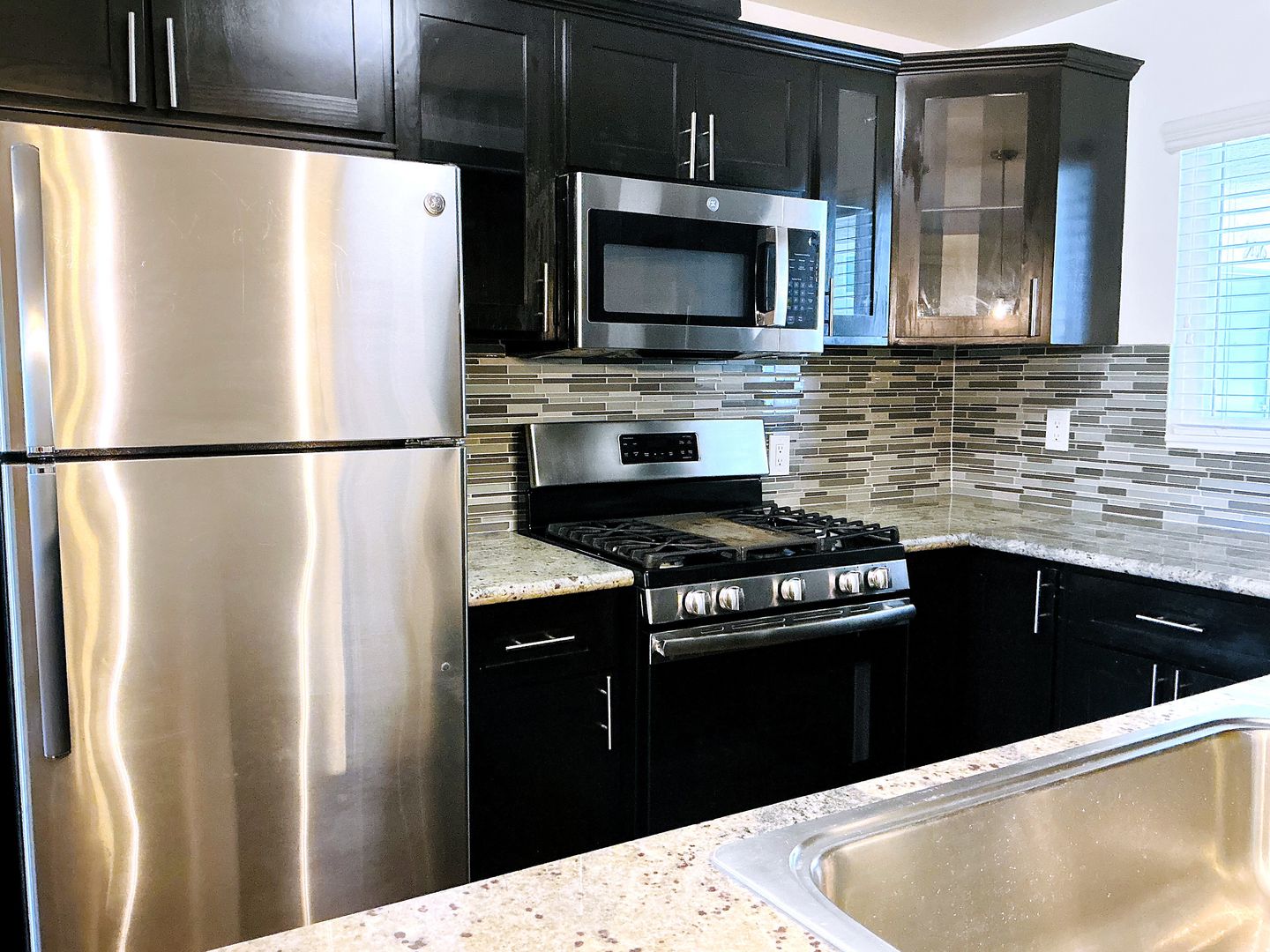 Inglewood Condo: 821 N Austin Ave