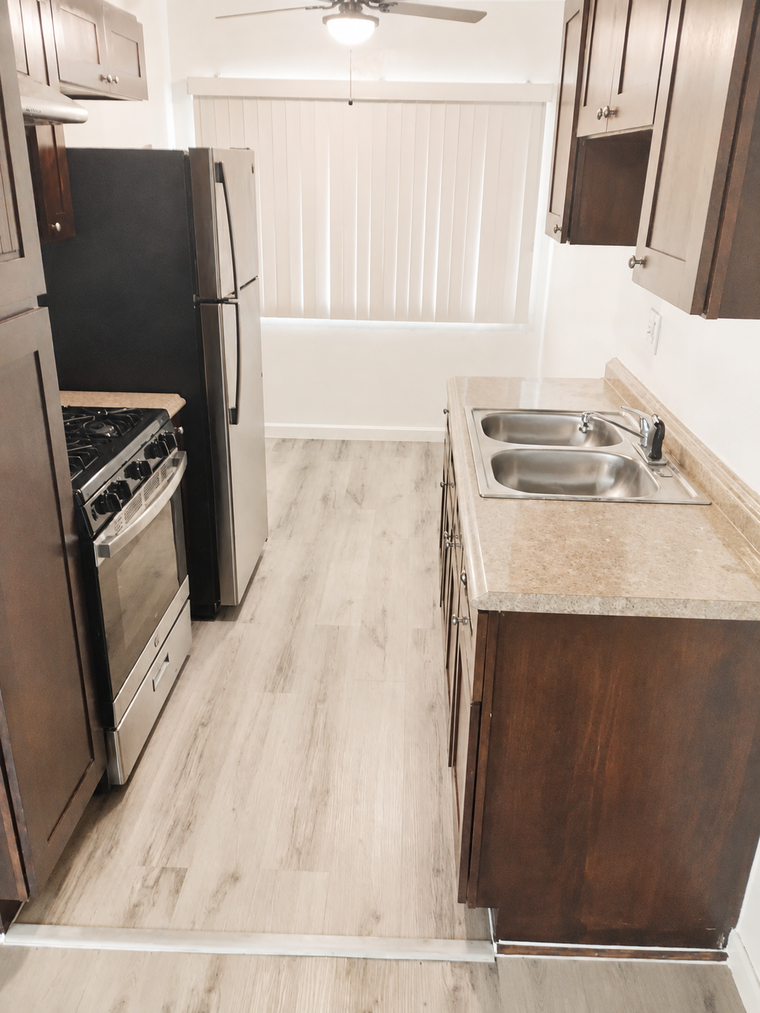 North Hollywood Condo: 5242 Cahuenga Blvd.