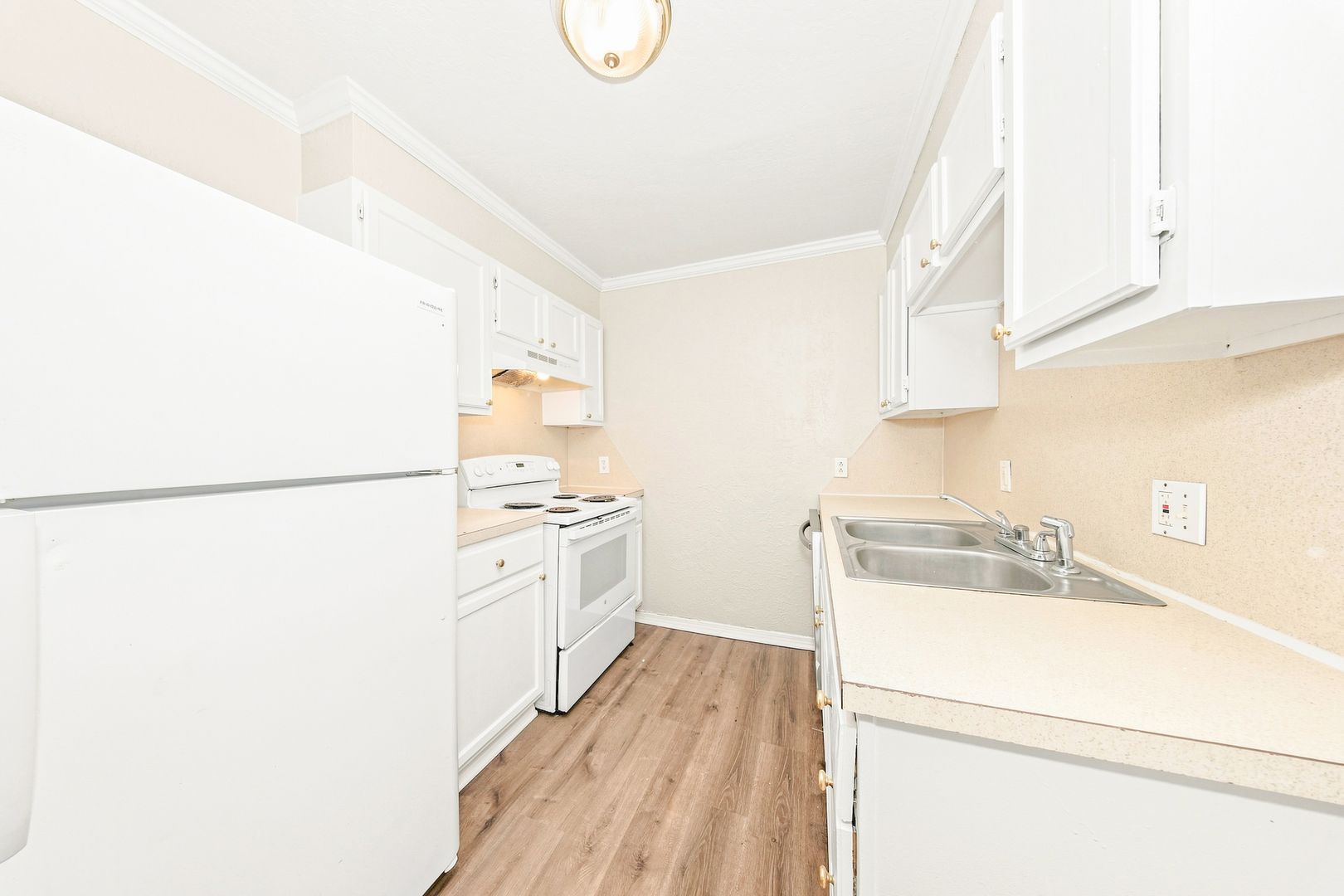Lawton House: 2112 NW Bessie Ave