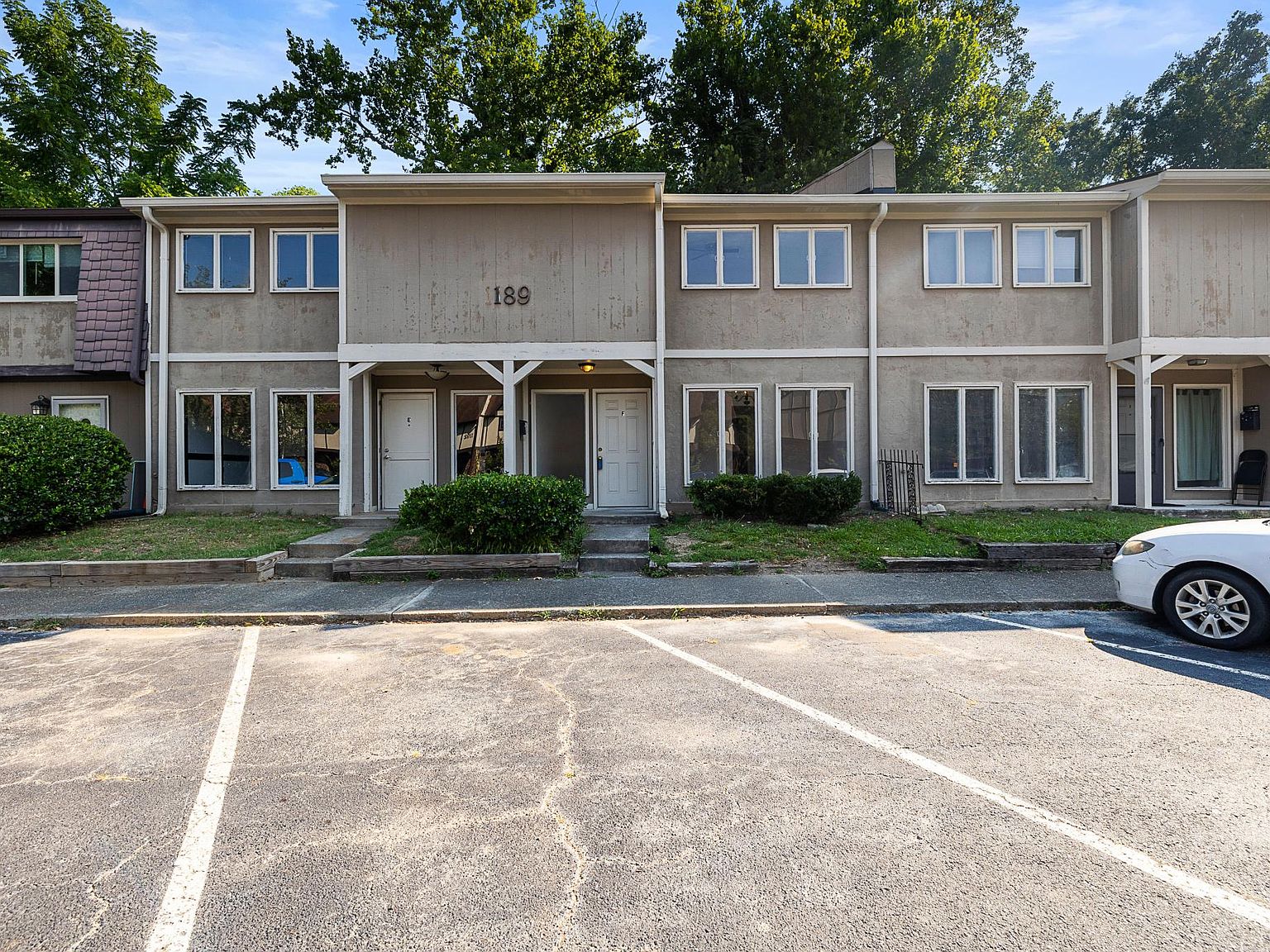 Marietta Condo: 1189 Ashborough Dr SE