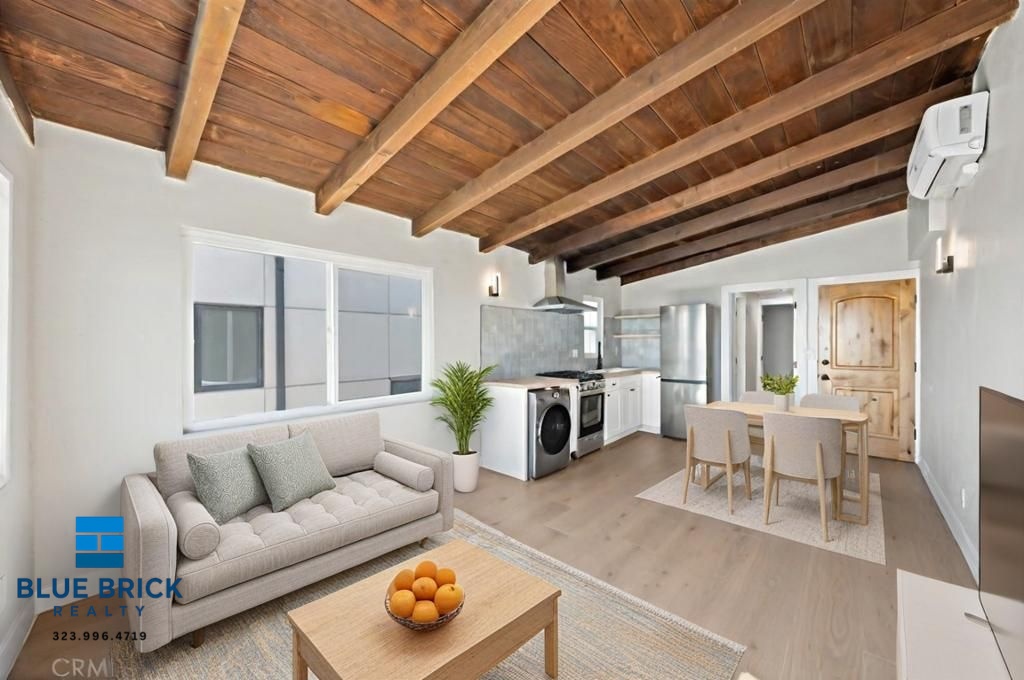 Long Beach Condo: 5339 E Ocean Blvd