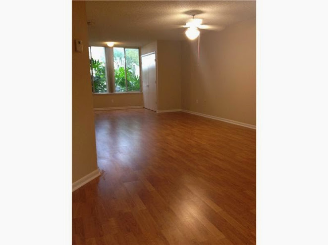 Oakland Park House: 2831 N Oakland Forest Dr