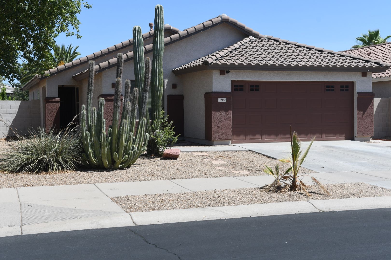 Surprise House: 13950 W Maui Ln