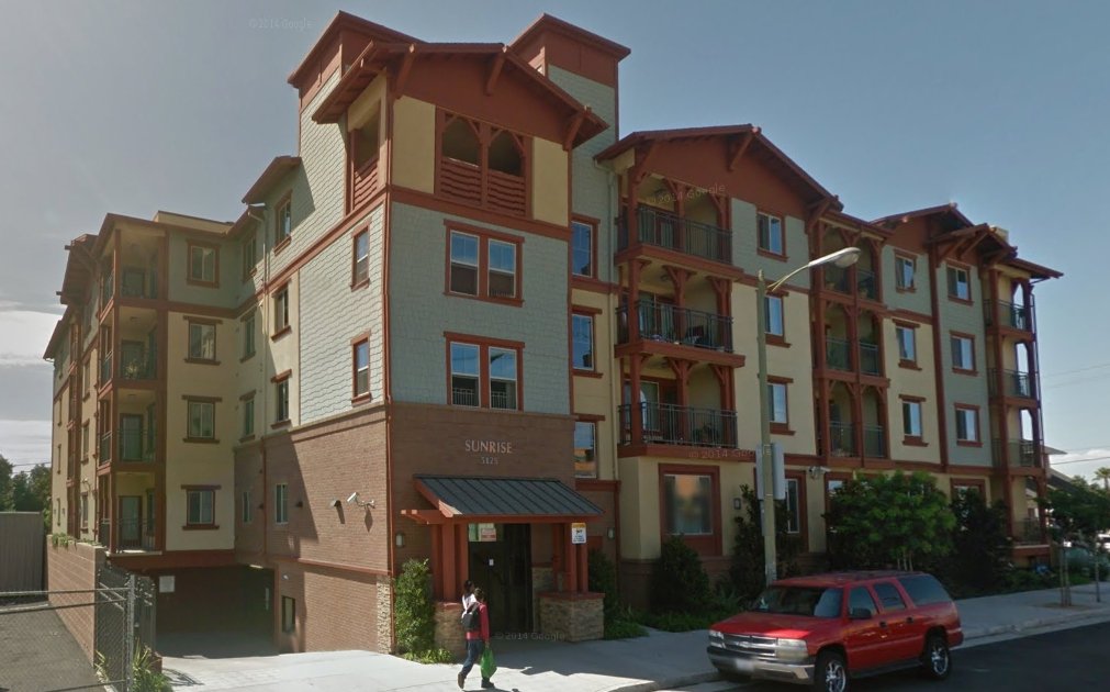 Los Angeles Condo: 5125 South Main Street