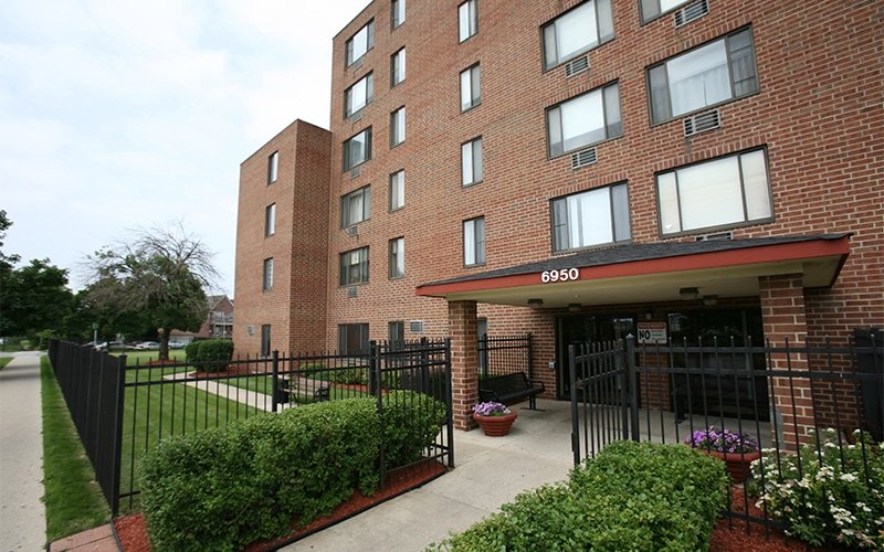 Chicago Condo: 6950 S. Vincennes Avenue