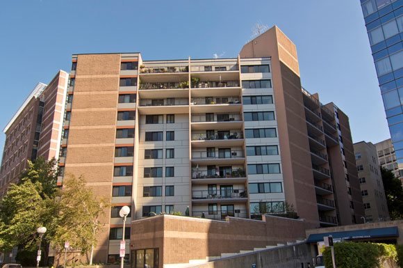 Boston Condo: 33 Blossom