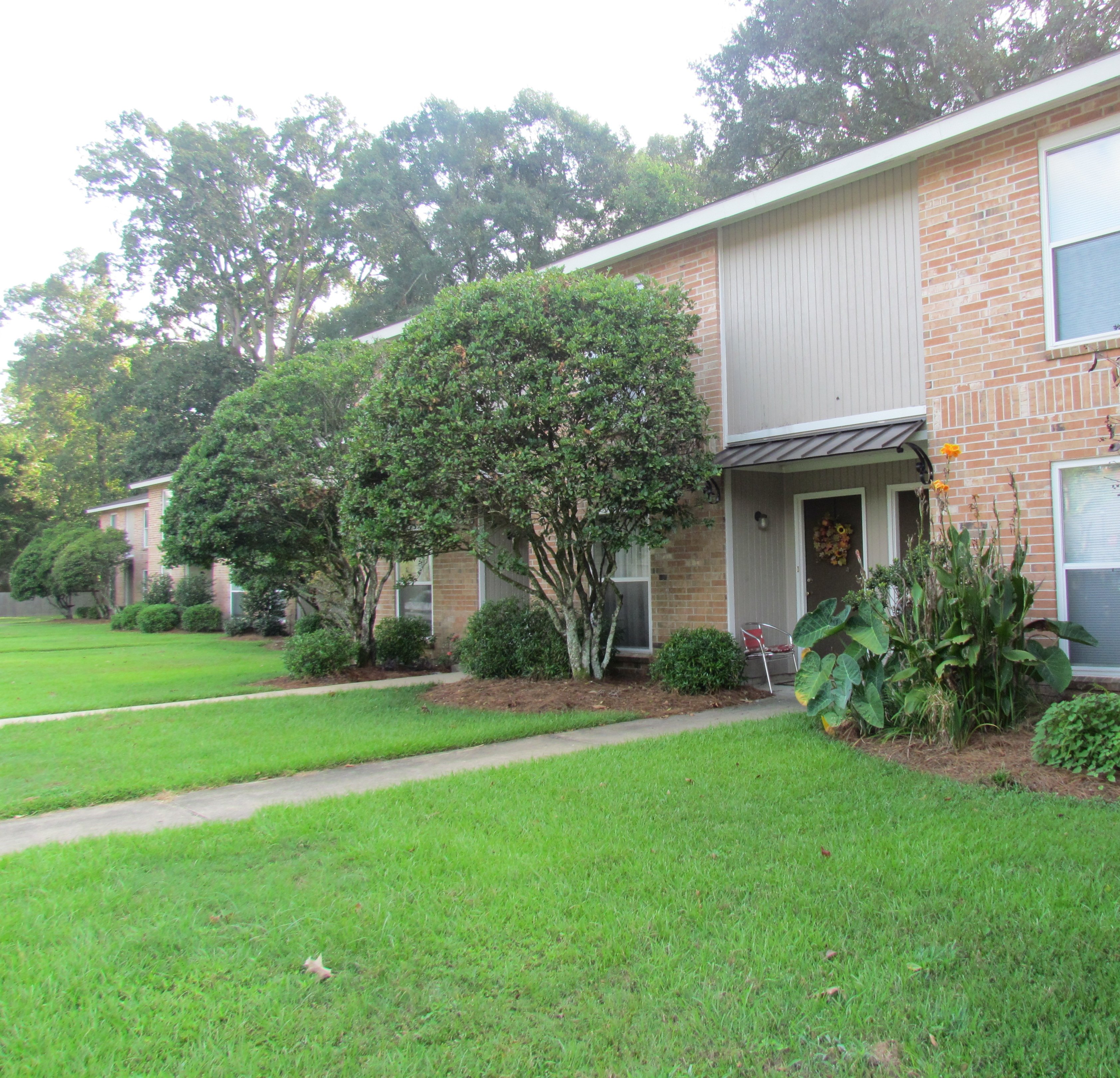 Baton Rouge Condo: 16161 Tiger Bend Rd.
