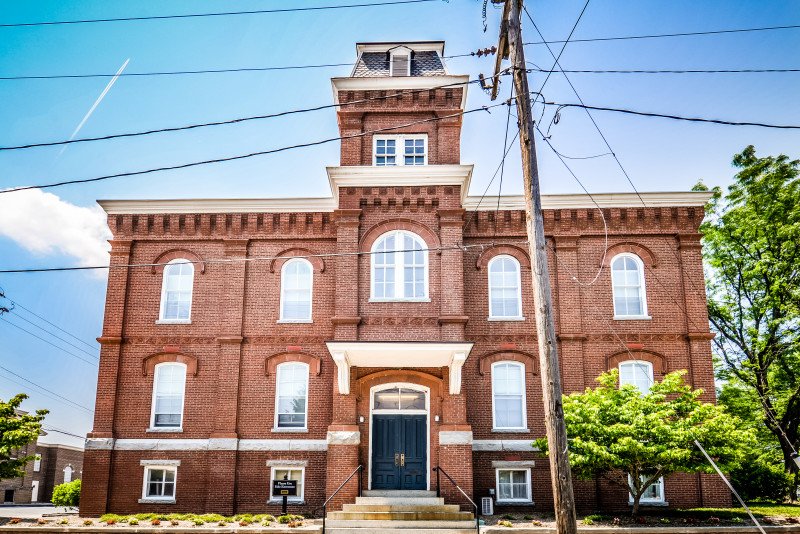 Richmond Condo: 300 S. Randolph St.