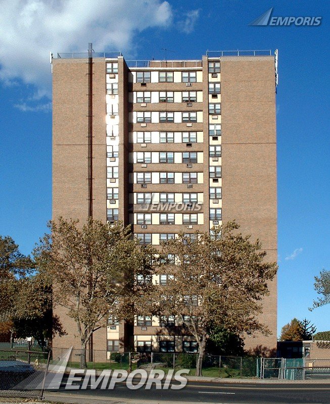 Newark Condo: 195 W. Market St.