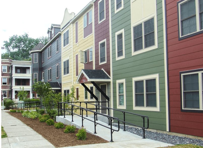 Pittsfield Condo: 140 Bradford St.