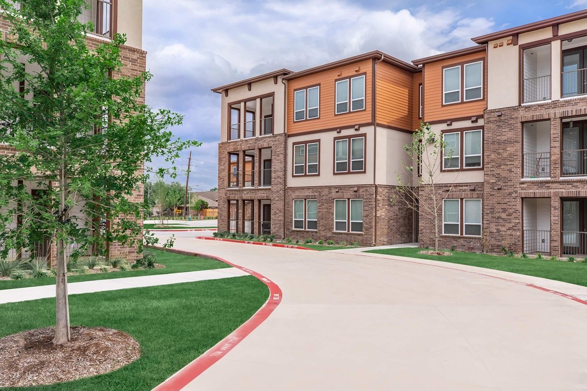 Houston Condo: 540 Richcrest Dr