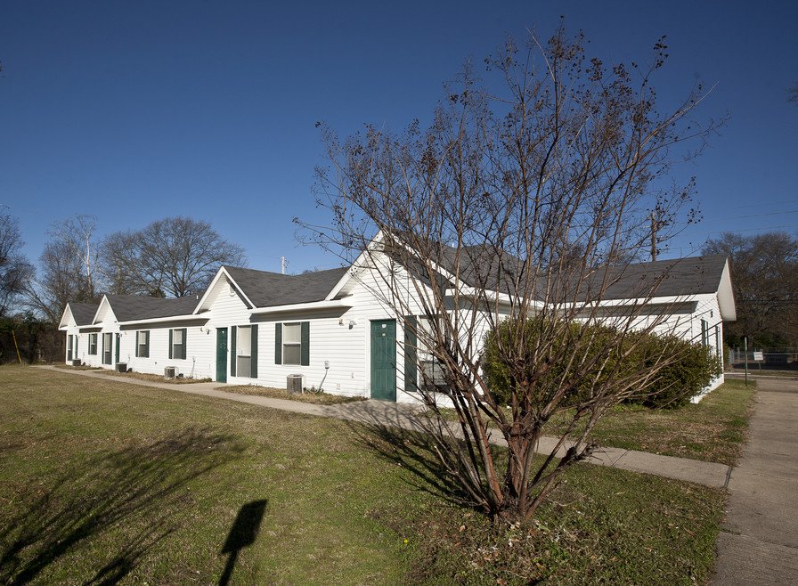 Shreveport Condo: 235 E Stoner Ave.