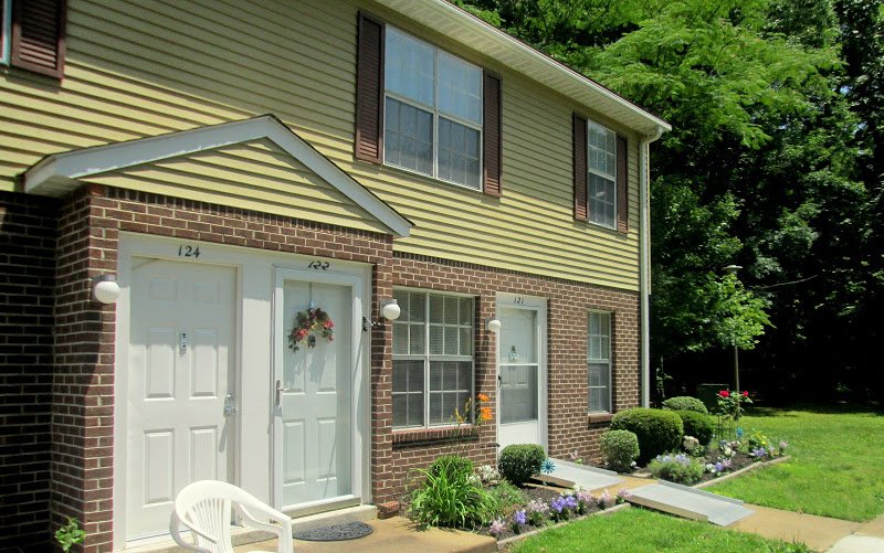 Newport News Condo: 900 Daphia Circle