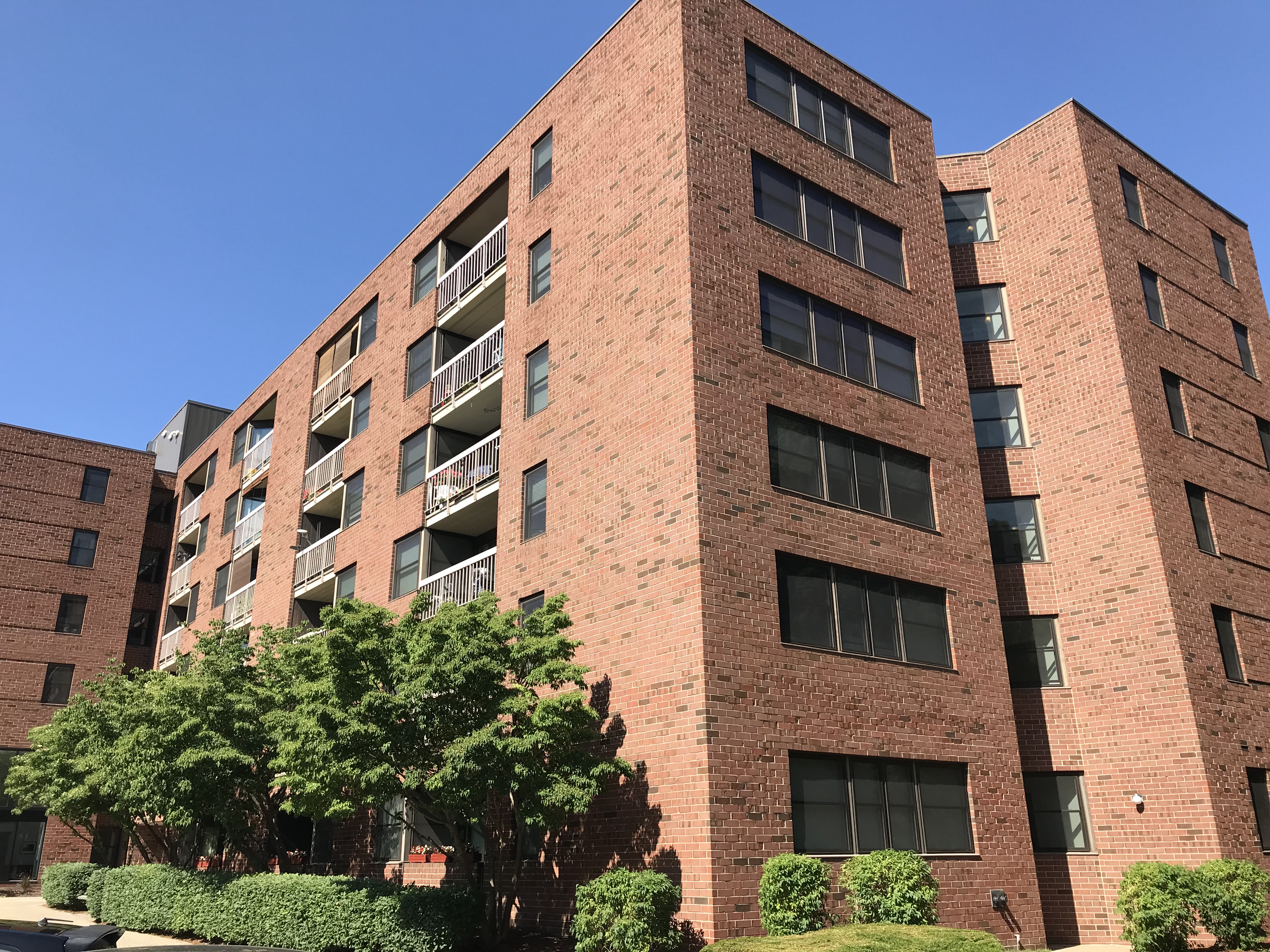 Amherst Condo: 22 Lessey Street