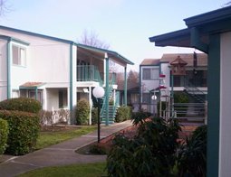 Eagle Point Condo: 333 Lorraine Ave