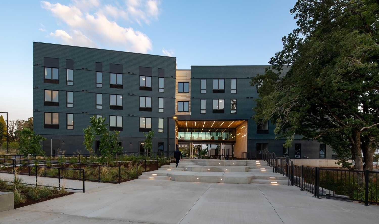 Salem Condo: 5120 Salal Street SE