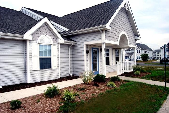 Cambridge Condo: 5220 Woods Rd.